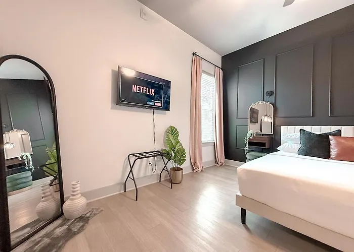 Apartment Spacious King 1 Bdrm Magnolia Hospital District